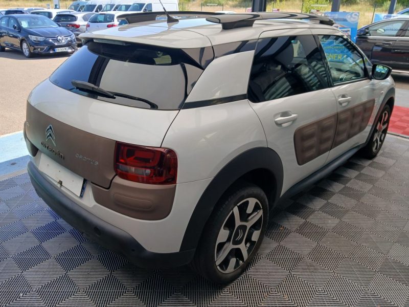 CITROEN C4 CACTUS 1.2i   110 CV  AIR BUMP  2015 