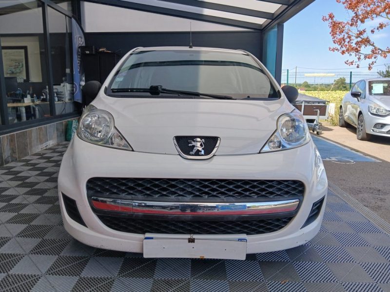 PEUGEOT 107 1.0i  68 cv URBAN 2011
