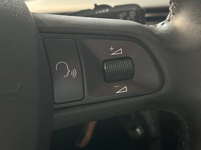 🚗 AUDI A4 AVANT 2.0 TDI 136ch ⚙️ S LINE 📷 Caméra de recul 📱 Bluetooth ❄️ Climatisation