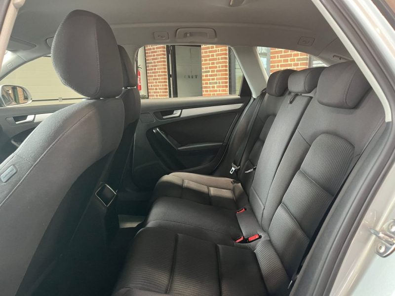 🚗 AUDI A4 AVANT 2.0 TDI 136ch ⚙️ S LINE 📷 Caméra de recul 📱 Bluetooth ❄️ Climatisation