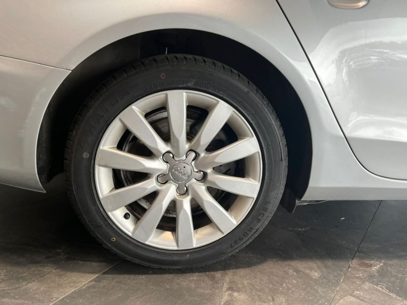 🚗 AUDI A4 AVANT 2.0 TDI 136ch ⚙️ S LINE 📷 Caméra de recul 📱 Bluetooth ❄️ Climatisation