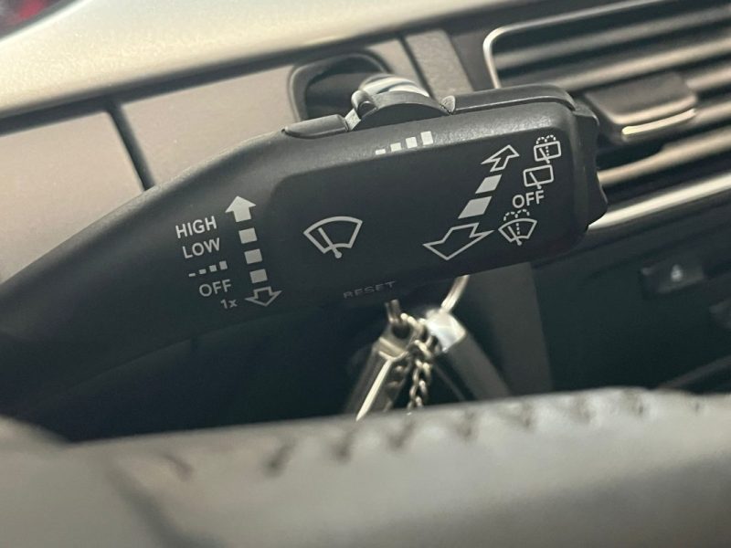 🚗 AUDI A4 AVANT 2.0 TDI 136ch ⚙️ S LINE 📷 Caméra de recul 📱 Bluetooth ❄️ Climatisation