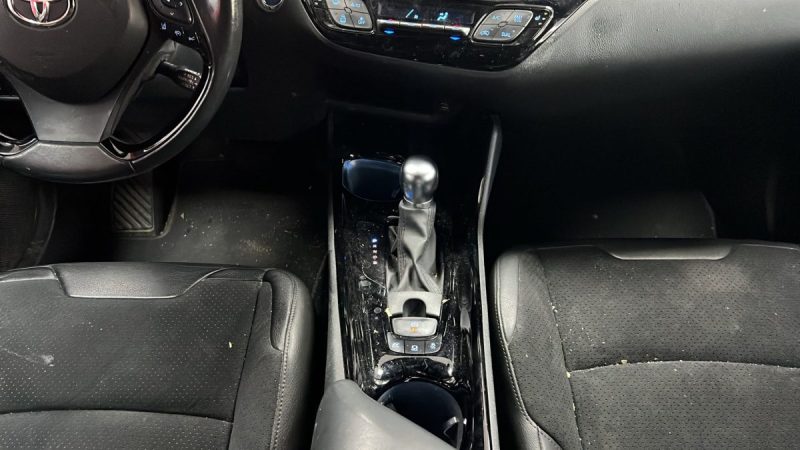 TOYOTA C-HR PHASE 2 SUV HYBRIDE 1.8 COLLECTION 122cv/1 ERE MAIN/TVA RECUPERABLE