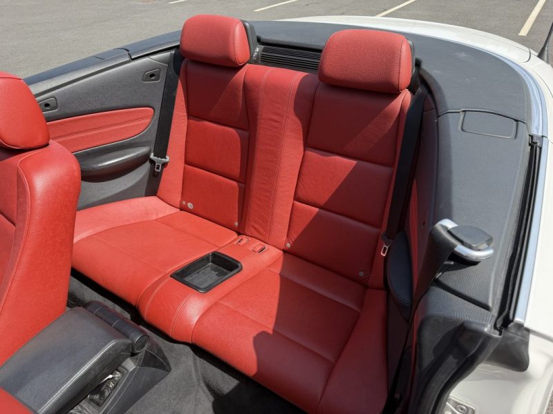 BMW Série 1 Cabriolet E88 2.0 118D 143 cv 2012 ENTRETIEN GARANTIE 12 MOIS 
