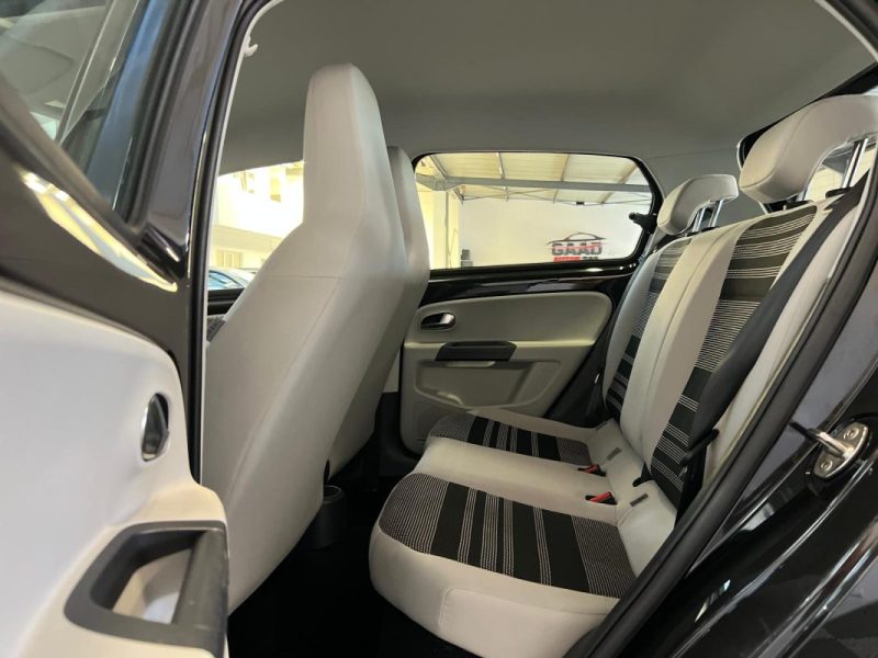 SEAT  MII 1.0 MPI 60CH STYLE 