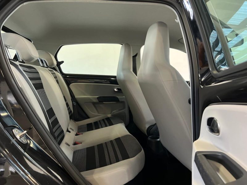 SEAT  MII 1.0 MPI 60CH STYLE 