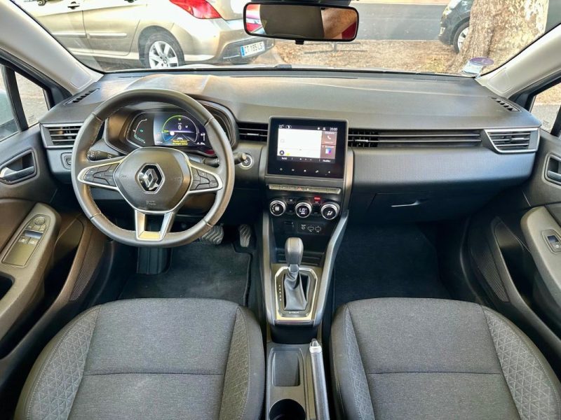 RENAULT CLIO V 1.6 E-Tech 140 ZEN
