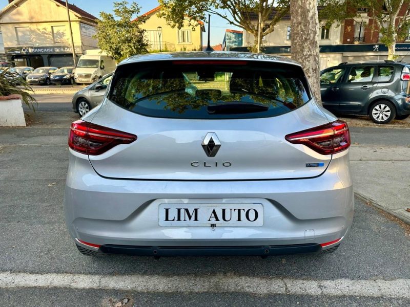 RENAULT CLIO V 1.6 E-Tech 140 ZEN