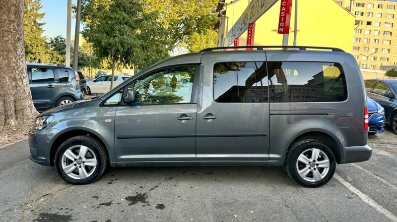 VOLKSWAGEN CADDY MAXI 1.6 TDI 102 TRENDLINE 7 Places