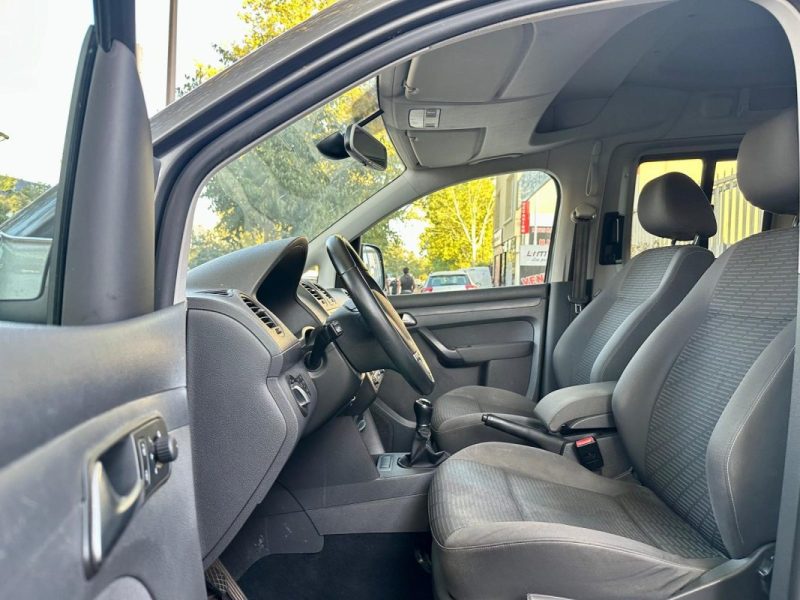 VOLKSWAGEN CADDY MAXI 1.6 TDI 102 TRENDLINE 7 Places
