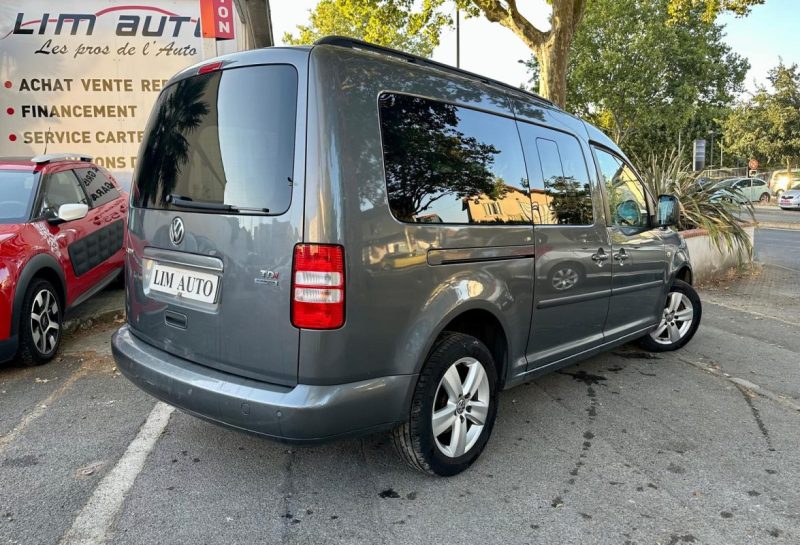 VOLKSWAGEN CADDY MAXI 1.6 TDI 102 TRENDLINE 7 Places