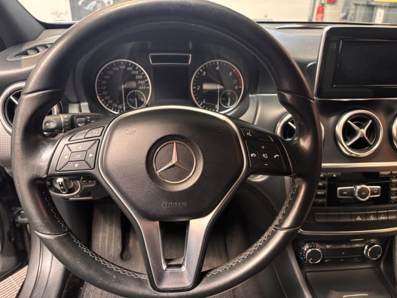 MERCEDES CLASSE A200 cdi INTUITION