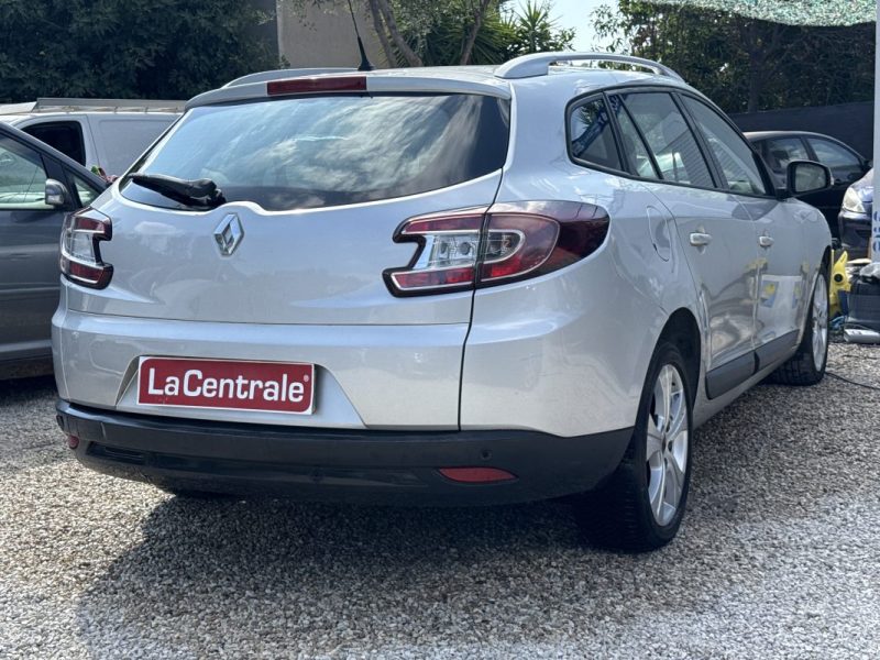 RENAULT MEGANEIII 1.9 DCI 130 EXPRESSION
