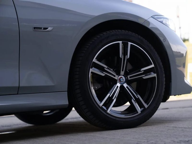 Bmw SERIE 3 TOURING 330E HYBRIDE M-SPORT Toit Pano · Head-Up · Attelage