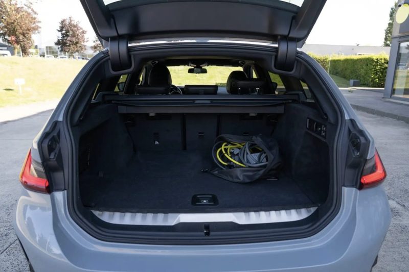 Bmw SERIE 3 TOURING 330E HYBRIDE M-SPORT Toit Pano · Head-Up · Attelage