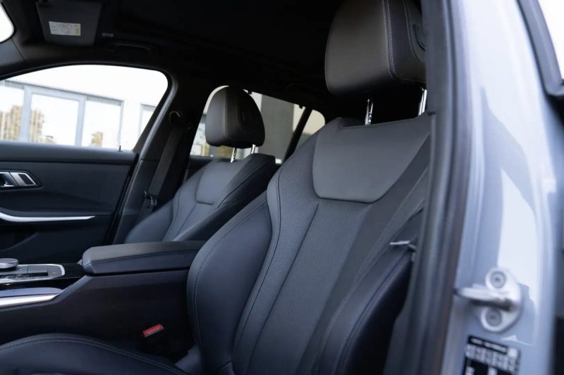 Bmw SERIE 3 TOURING 330E HYBRIDE M-SPORT Toit Pano · Head-Up · Attelage