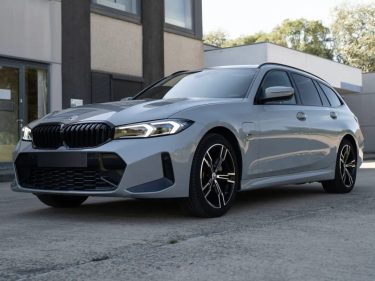Bmw SERIE 3 TOURING 330E HYBRIDE M-SPORT Toit Pano · Head-Up · Attelage
