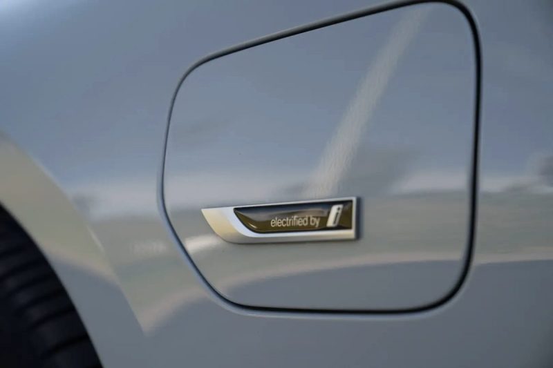 Bmw SERIE 3 TOURING 330E HYBRIDE M-SPORT Toit Pano · Head-Up · Attelage