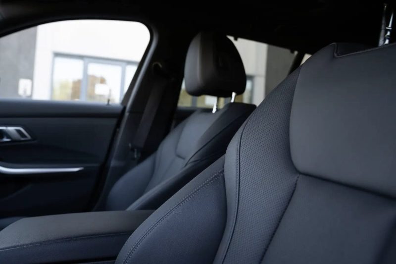 Bmw SERIE 3 TOURING 330E HYBRIDE M-SPORT Toit Pano · Head-Up · Attelage