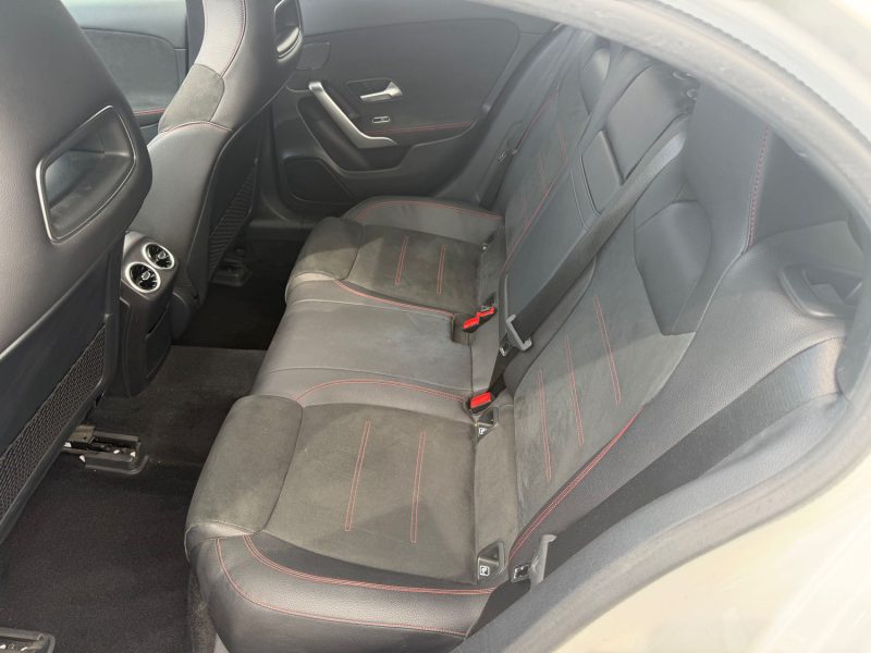 MERCEDES CLASSE A 180D 116CH AMG LINE 7G-DCT GARANTIE