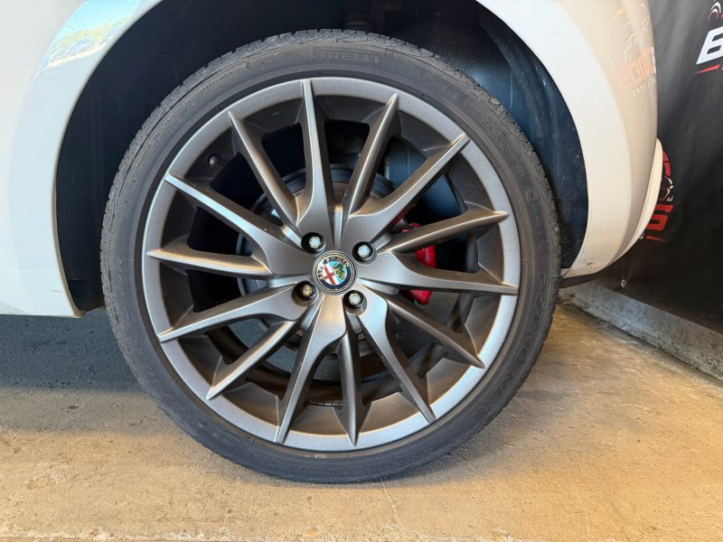 Alfa Romeo Mito 1.4 MultiAir 170ch Quadrifoglio Verde | Toit Ouvrant | Sièges chauffants