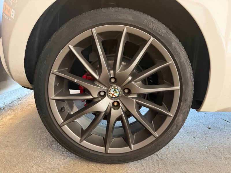 Alfa Romeo Mito 1.4 MultiAir 170ch Quadrifoglio Verde | Toit Ouvrant | Sièges chauffants