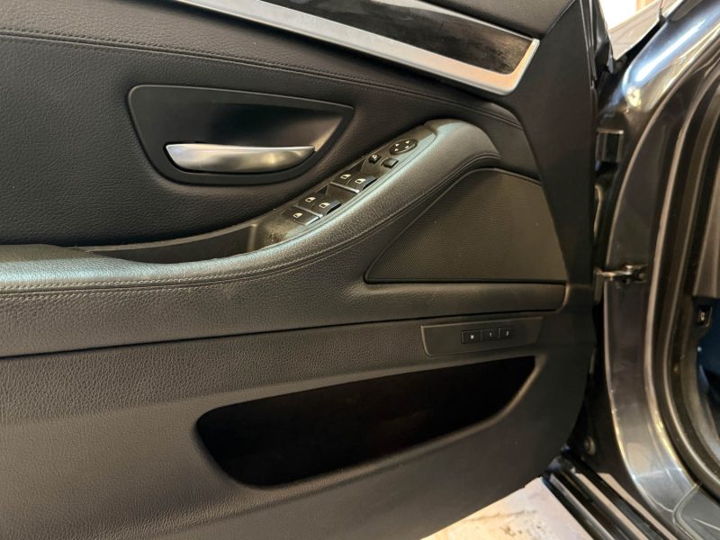 BMW Série 5 F10 520d 184ch Exclusive BVA8 | Toit ouvrant | ATH