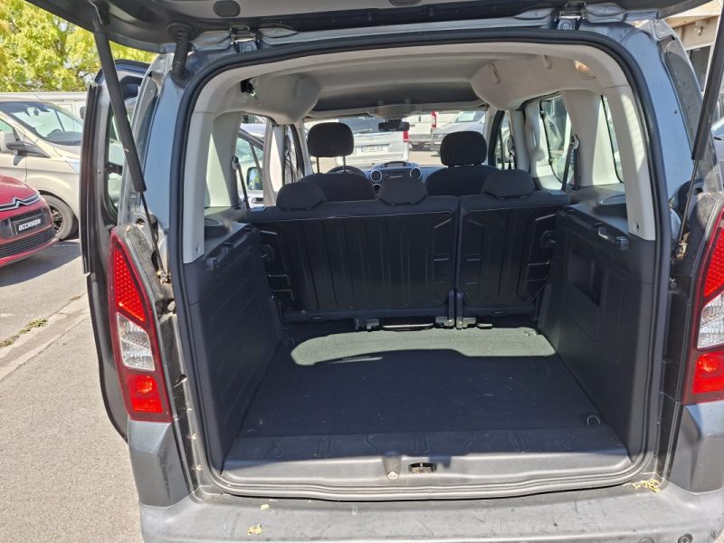PEUGEOT PARTNER 5 PLACES 2013 1.6 ESSENCE 100CV 126410 kms  Double  portes latérales 