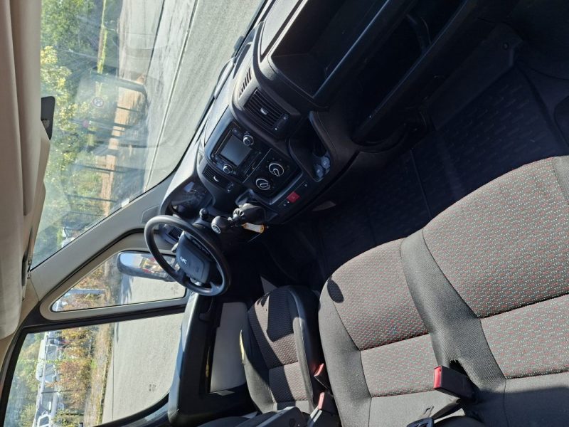 PEUGEOT BOXER Premium Pack L3H2 2018 2.0 L 160cv 141700 kms