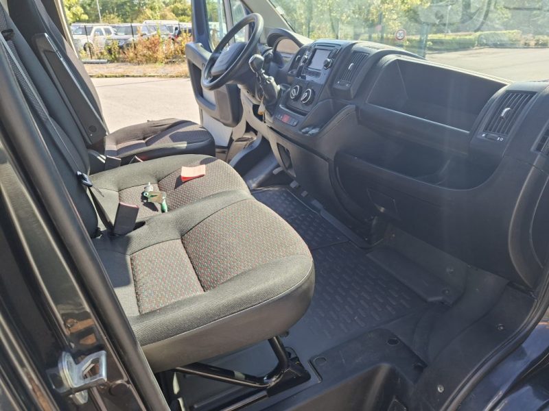 PEUGEOT BOXER Premium Pack L3H2 2018 2.0 L 160cv 141700 kms