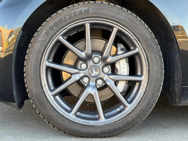 TESLA Model 3 Standard Range Plus 306 cv Boîte auto