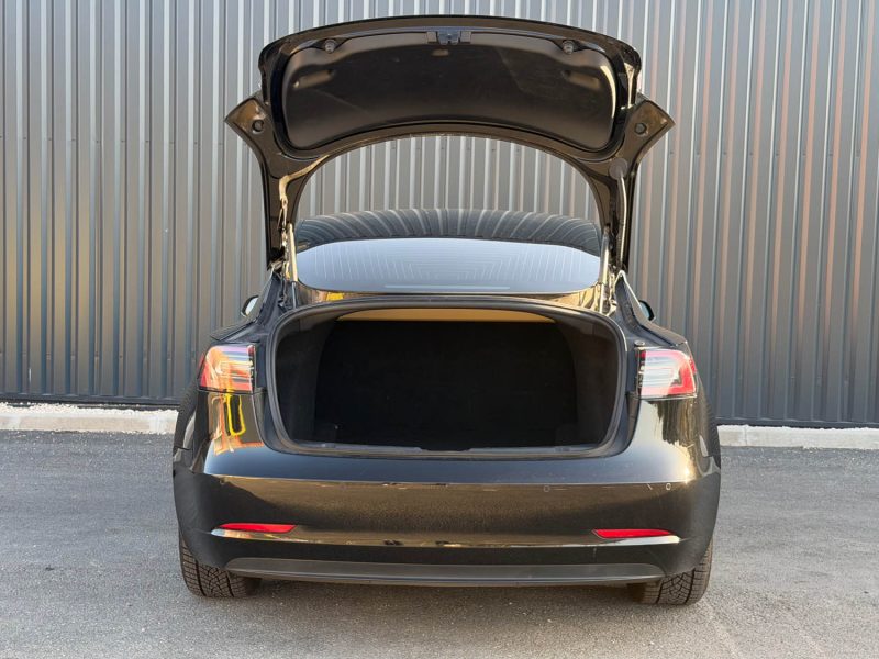 TESLA Model 3 Standard Range Plus 306 cv Boîte auto