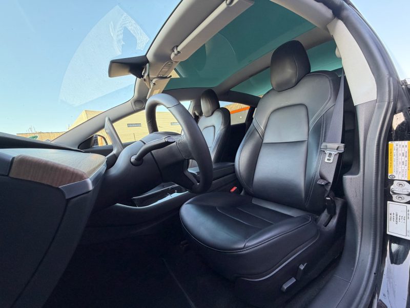 TESLA Model 3 Standard Range Plus 306 cv Boîte auto