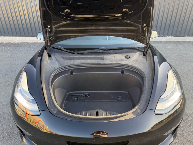 TESLA Model 3 Standard Range Plus 306 cv Boîte auto