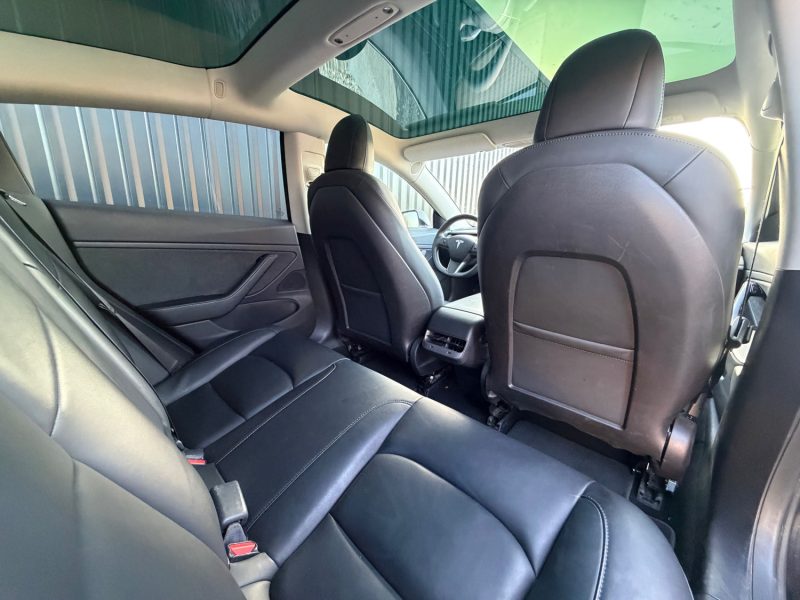 TESLA Model 3 Standard Range Plus 306 cv Boîte auto