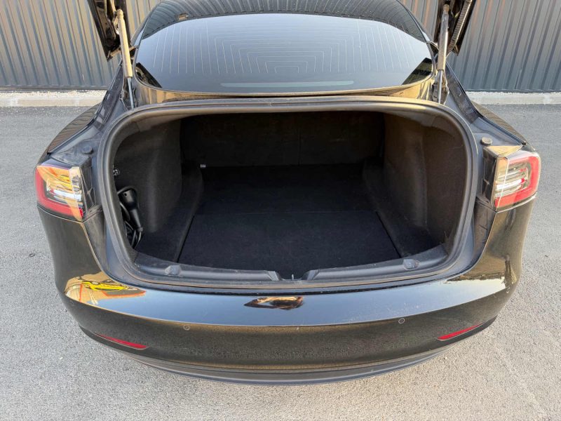 TESLA Model 3 Standard Range Plus 306 cv Boîte auto