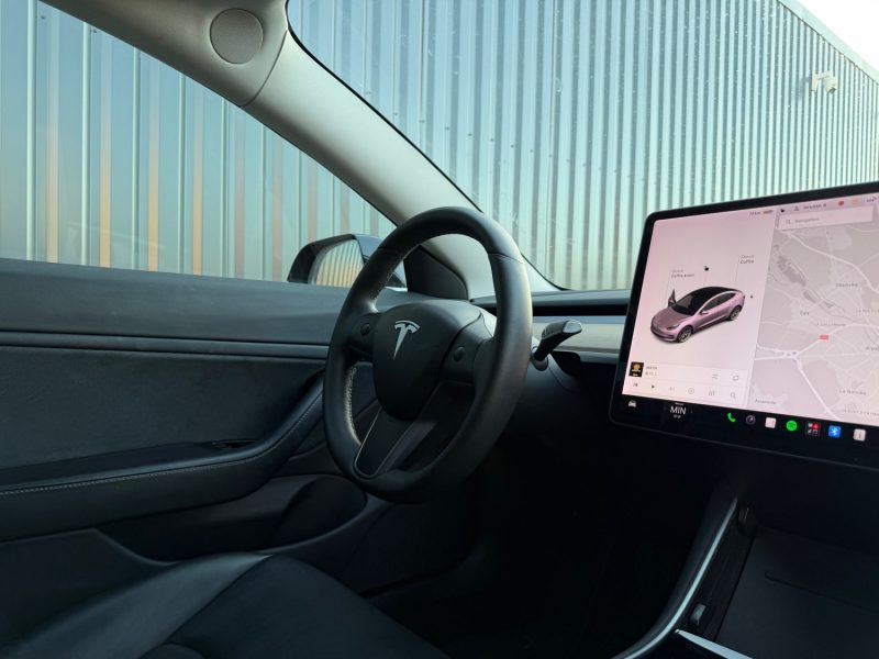 TESLA Model 3 Standard Range Plus 306 cv Boîte auto