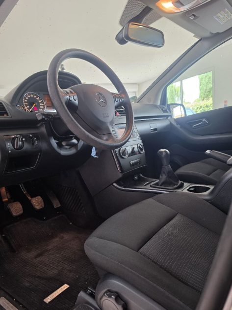 Mercedes-Benz Classe A 180 – 1.7 Essence 116 ch – 2011 – CT OK - Garantie 12 mois ou 15 000 km