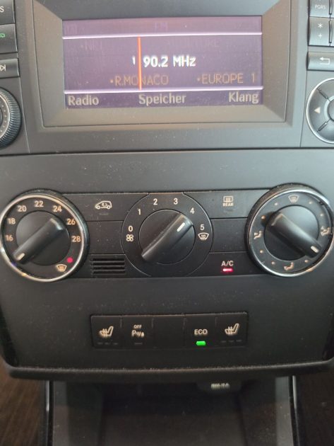 Mercedes-Benz Classe A 180 – 1.7 Essence 116 ch – 2011 – CT OK - Garantie 12 mois ou 15 000 km