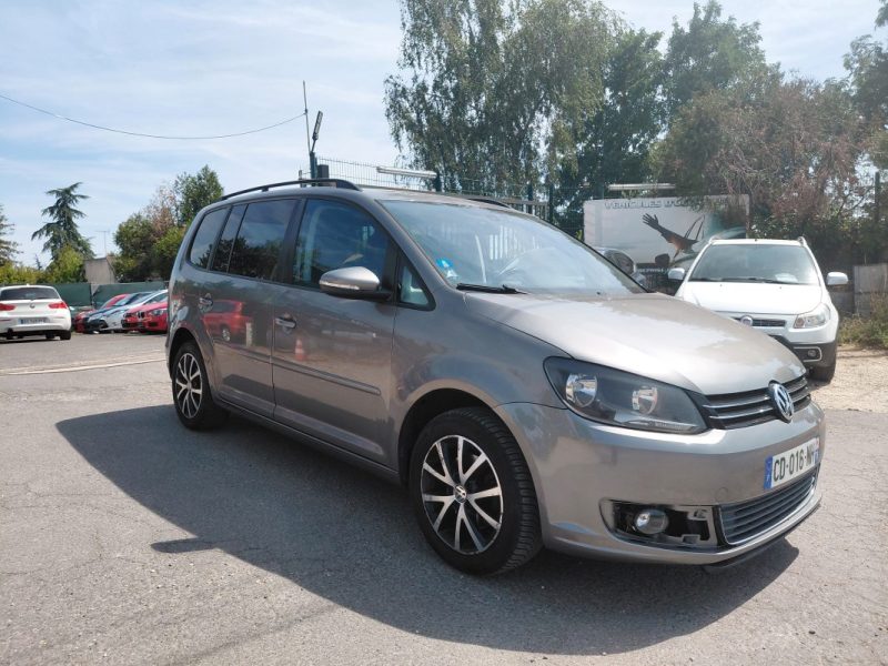 VOLKSWAGEN TOURAN 1.6 TDI 105 DSG7 2011