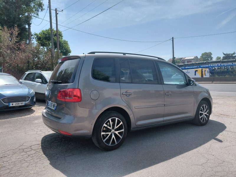 VOLKSWAGEN TOURAN 1.6 TDI 105 DSG7 2011