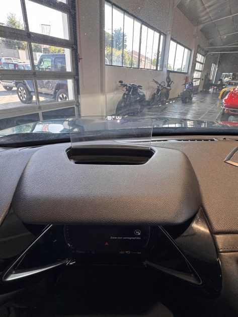DS DS3 CROSSBACK 130 CV GRAND CHIC OPERA BOITE AUTOMATIQUE  DISTRIBUTION NEUVE LA PLUS HAUT DE GAMME