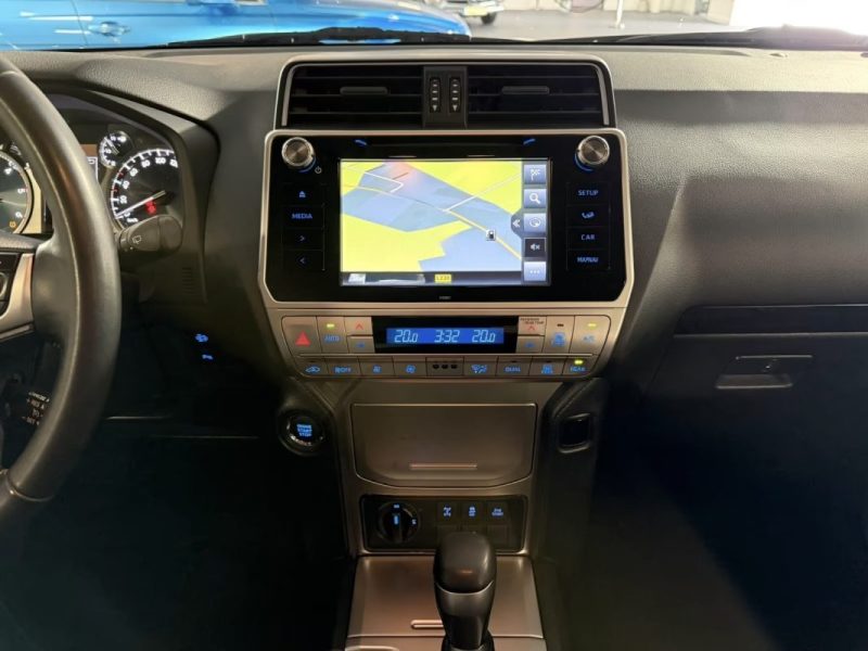 Toyota LAND CRUISER 2.8 D4-D COMFORT KIT OME · REMORQUAGE 3 T 2020