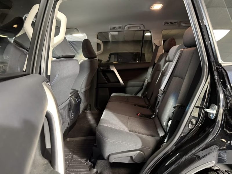 Toyota LAND CRUISER 2.8 D4-D COMFORT KIT OME · REMORQUAGE 3 T 2020