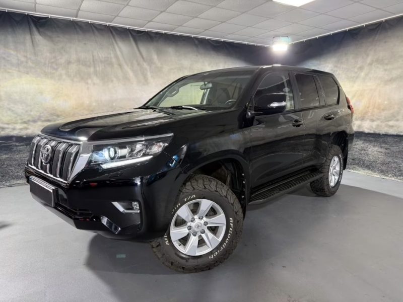 Toyota LAND CRUISER 2.8 D4-D COMFORT KIT OME · REMORQUAGE 3 T 2020