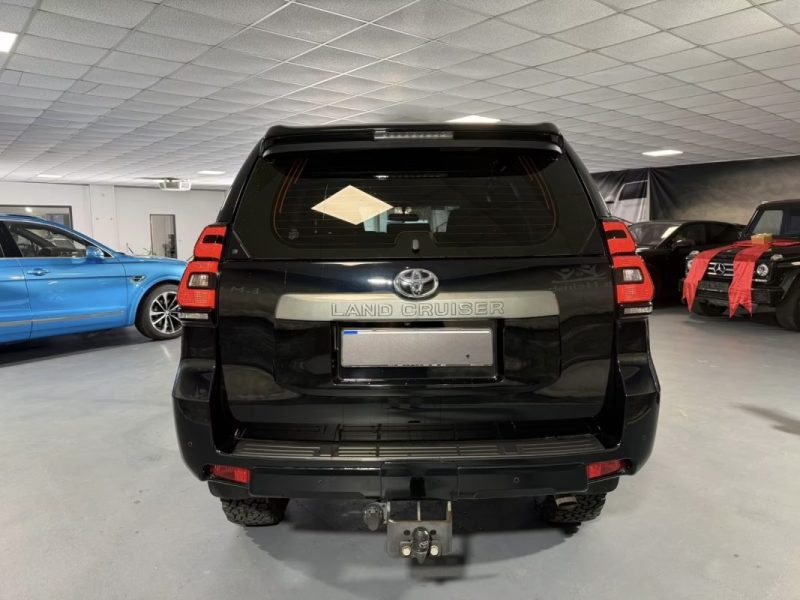 Toyota LAND CRUISER 2.8 D4-D COMFORT KIT OME · REMORQUAGE 3 T 2020