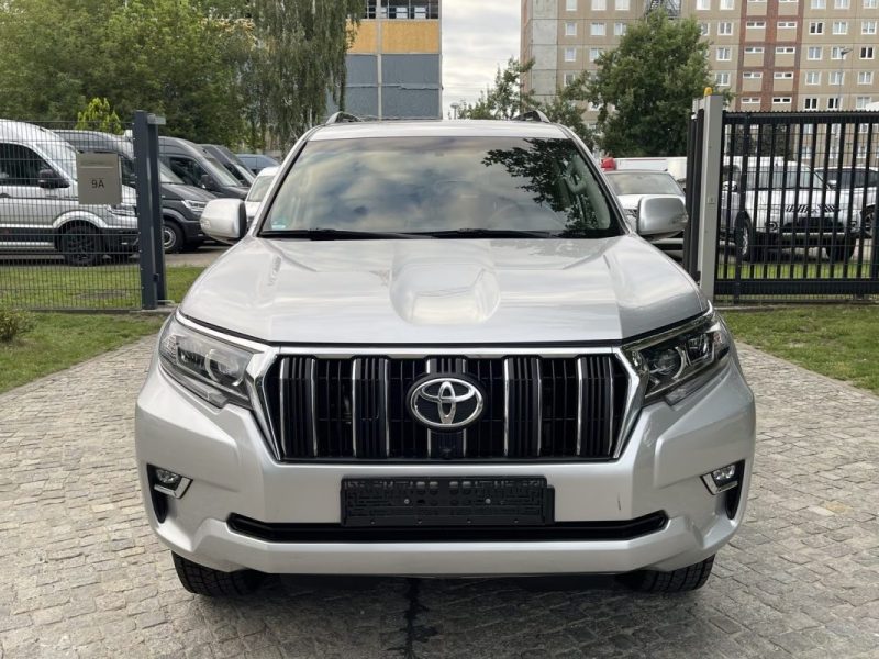 Toyota LAND CRUISER 150 LONG 2.8 D-4D 