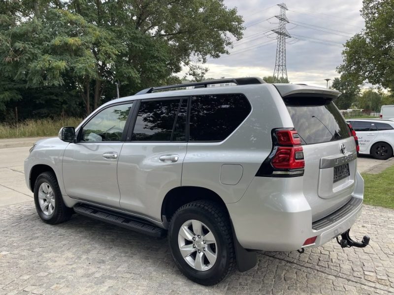 Toyota LAND CRUISER 150 LONG 2.8 D-4D 