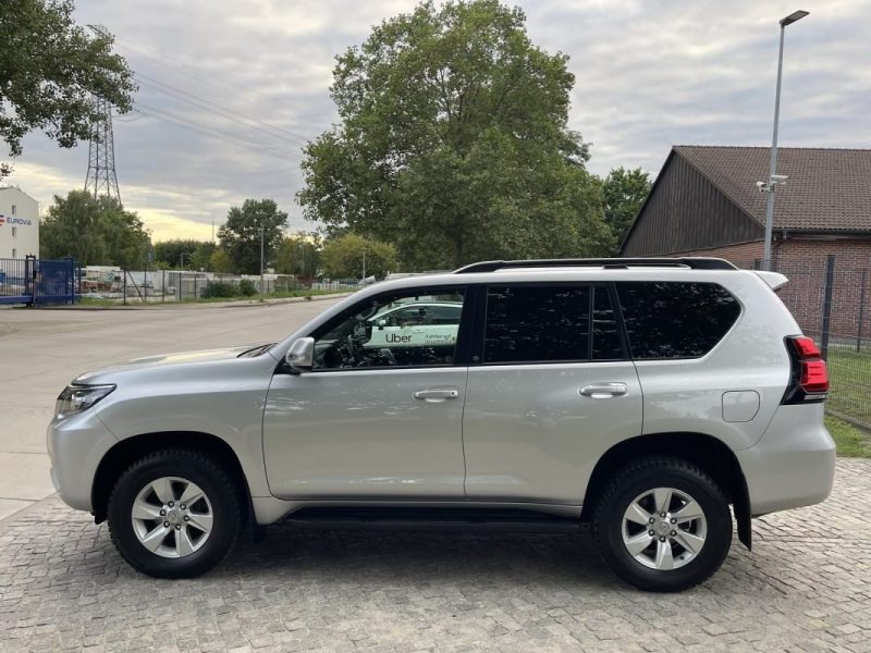 Toyota LAND CRUISER 150 LONG 2.8 D-4D 