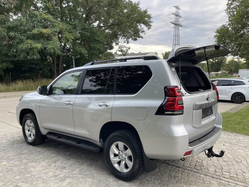 Toyota LAND CRUISER 150 LONG 2.8 D-4D 